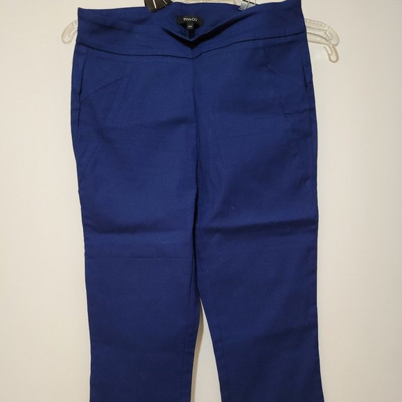Capris - RW & CO - size "Med", Stretchy - Picture 1 of 1